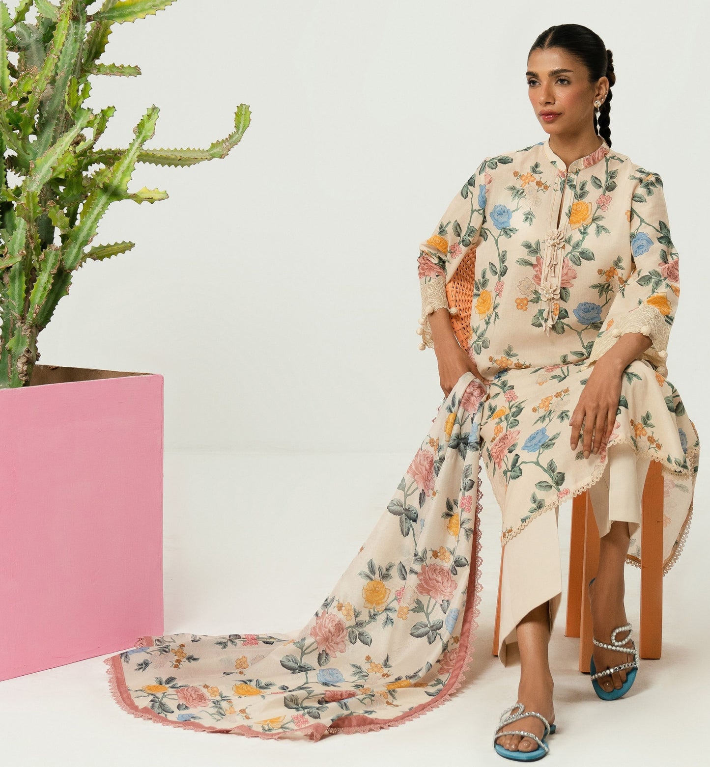 Sana Safinaz Printed Linen3Pc – Cream with Pastel Garden Florals - Khoobsurat