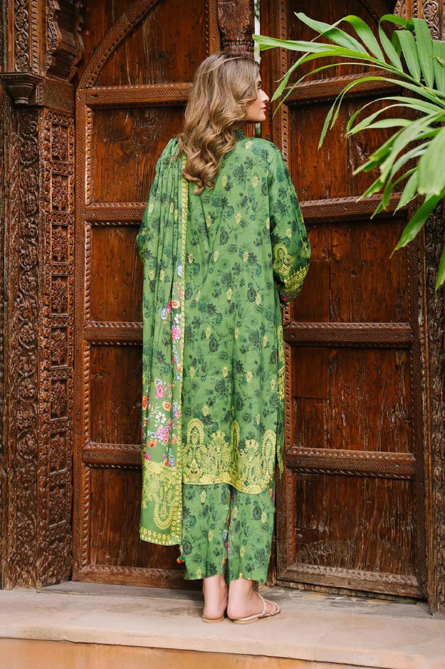 Fresh Green Floral Printed Lawn 3-Piece Suit | Summer Essentials 2025 by Khoobsurat Khoobsurat